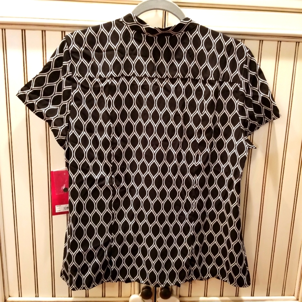 NWT 212 Collection Ladies Black and White Blouse Size Large - Picture 2 of 9